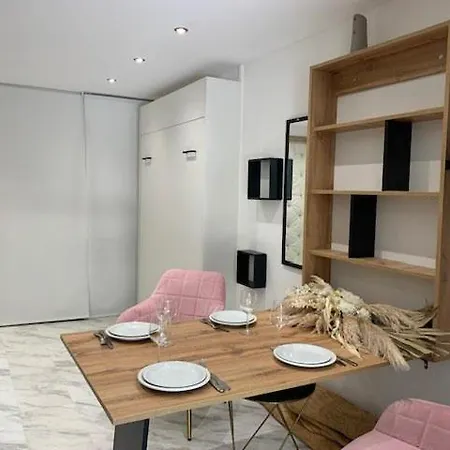 690 Beijaflor Pinede 4 Pers Monkey Paradise A 2 Pas Du Village Naturiste Agde